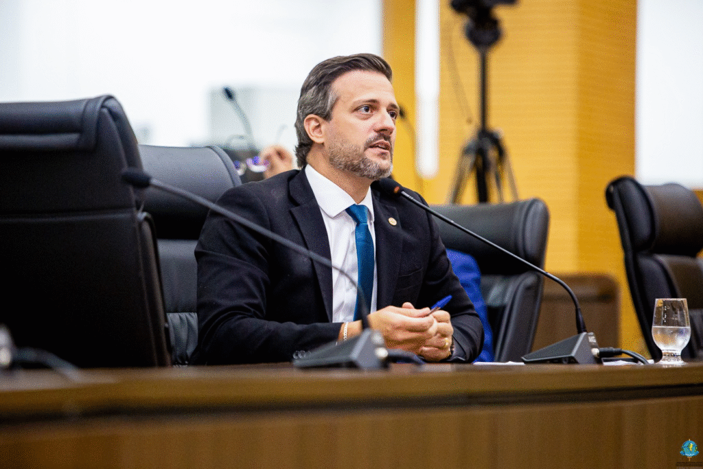 image-1024x683 Deputado Delegado Lucas destina R$ 120 mil para instalação de playgrounds em escolas de Buritis