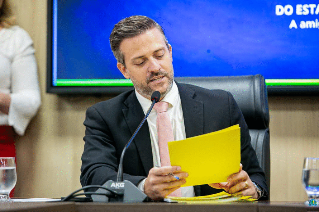 image-2-1024x683 Deputado Delegado Lucas indica obras urgentes de pavimentação para o distrito de Três Coqueiros